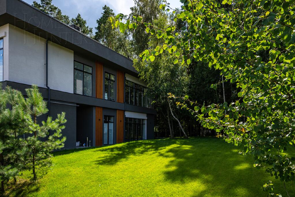 2-этажный коттедж 720 м² с отделкой