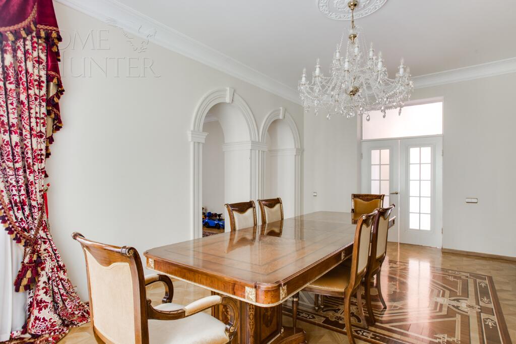 2-этажный коттедж 850 м² с отделкой