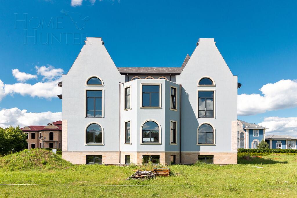 2-этажный коттедж 1 082 м² без отделки