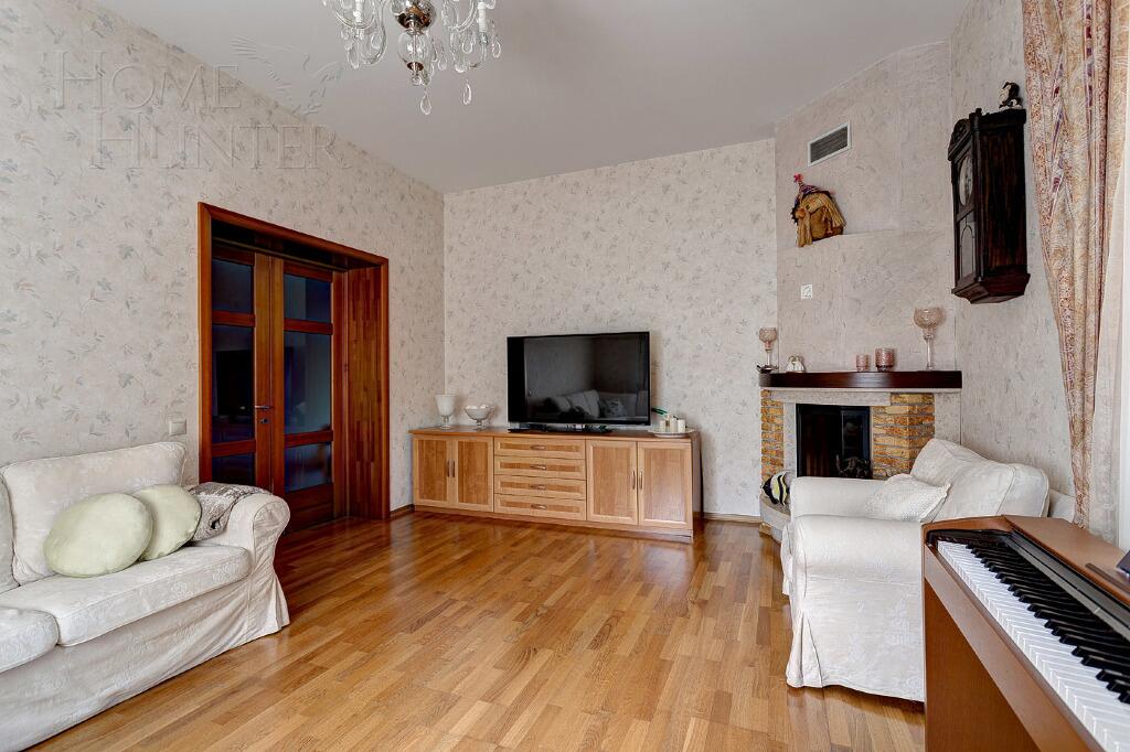 2-этажный коттедж 200 м² с отделкой