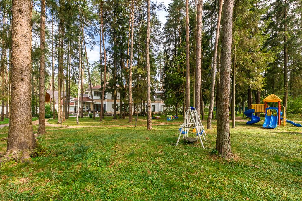 2-этажный коттедж 850 м² с отделкой