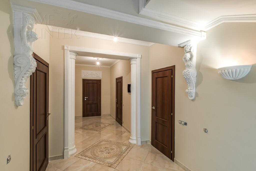 2-этажный коттедж 400 м² с отделкой