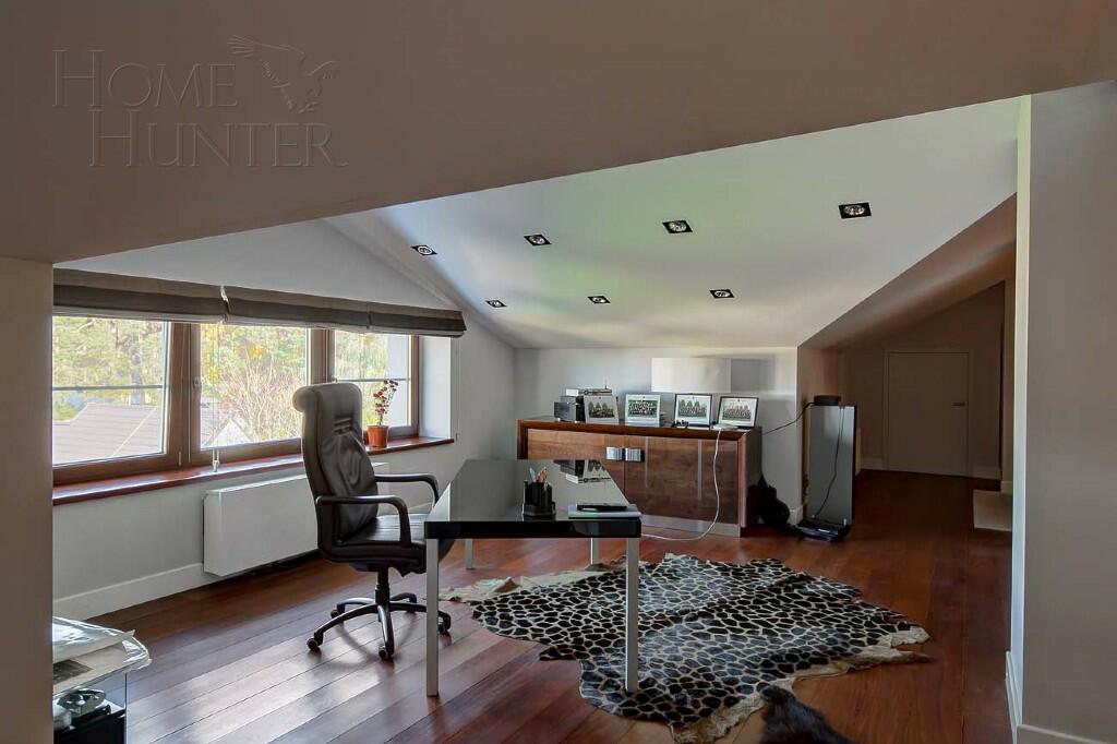 3-этажный коттедж 1 438 м² с отделкой