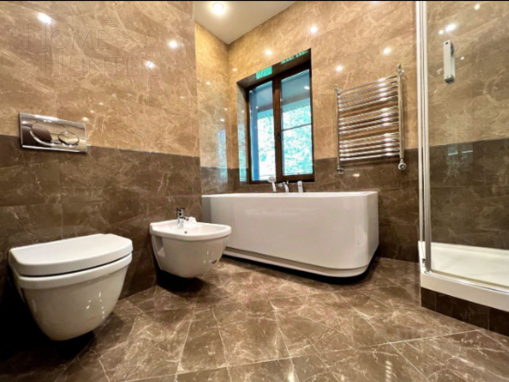 2-этажный коттедж 500 м² с отделкой