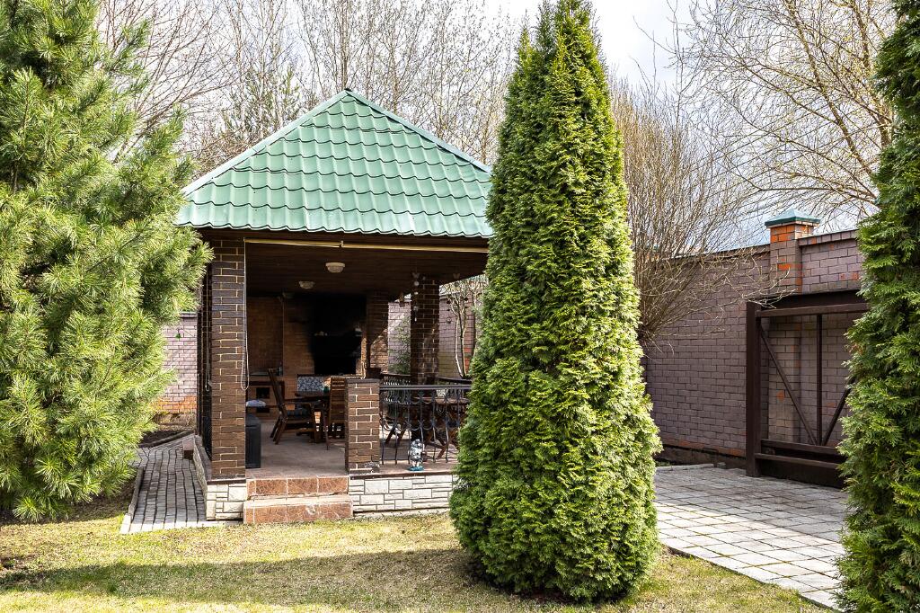 2-этажный коттедж 200 м² с отделкой