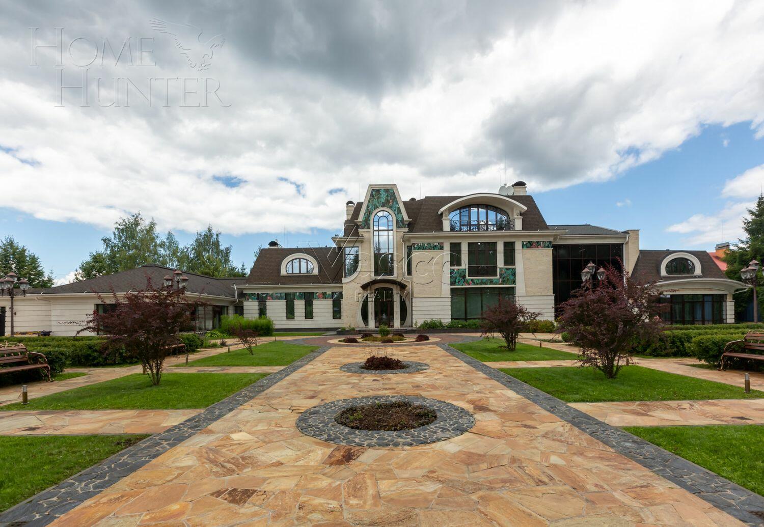 2-этажный коттедж 1 832 м² с отделкой