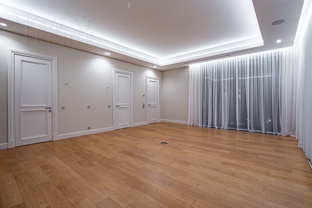 2-этажный коттедж 1 071 м² с отделкой