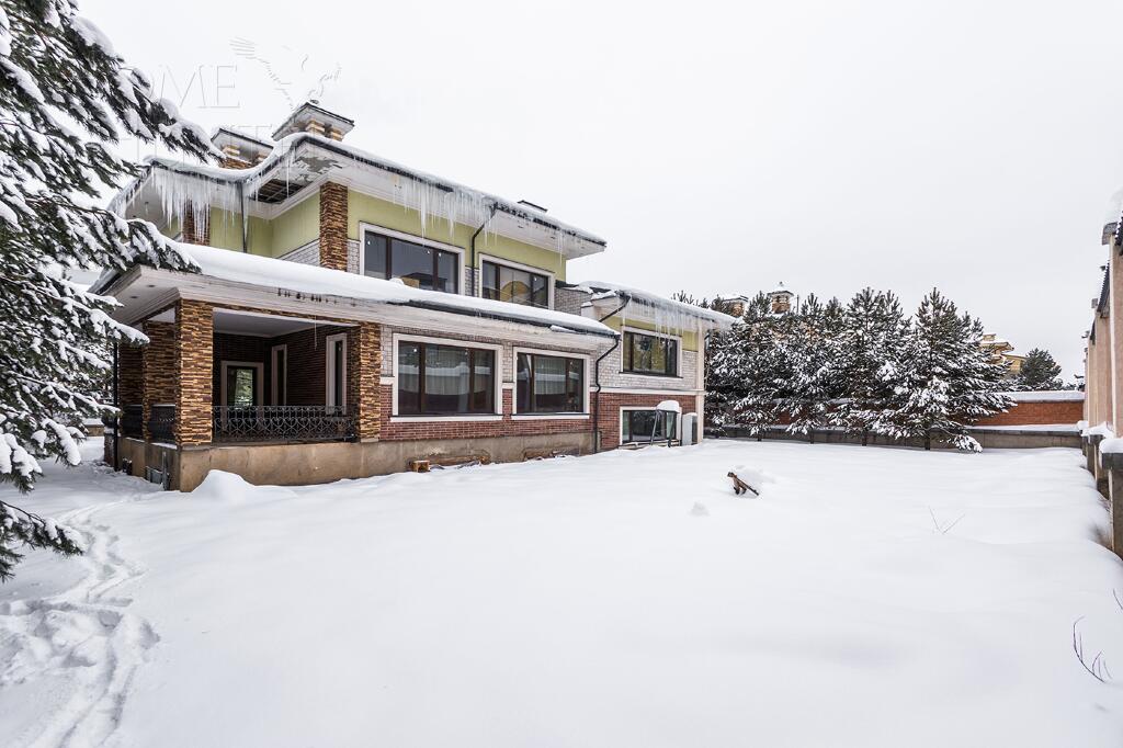 2-этажный коттедж 772 м² без отделки