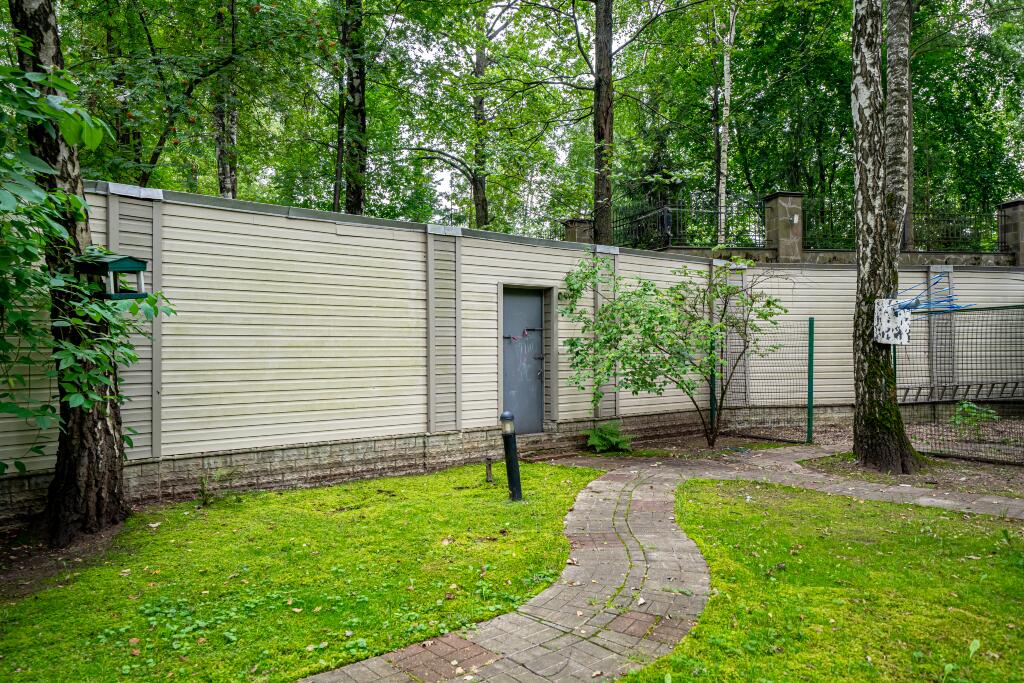 2-этажный коттедж 380 м² без отделки