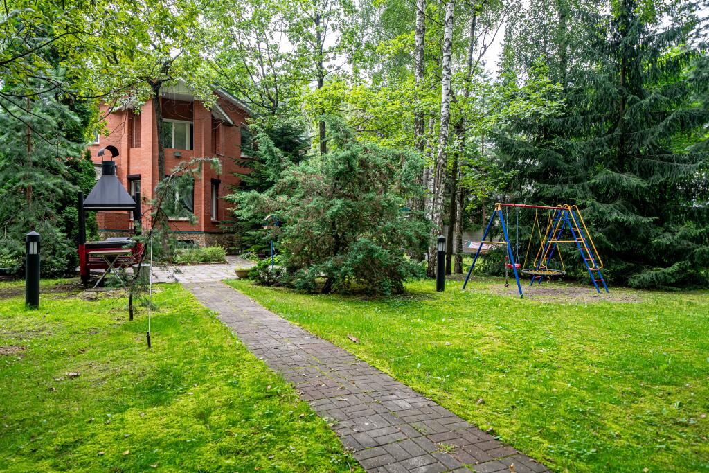 2-этажный коттедж 380 м² без отделки