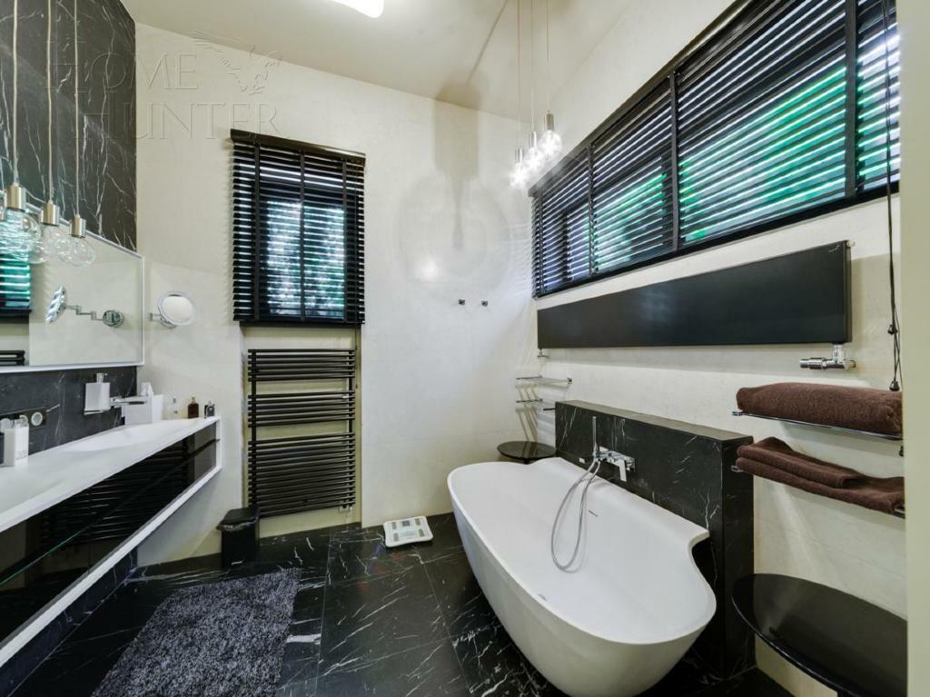 1-этажный коттедж 790 м² с отделкой