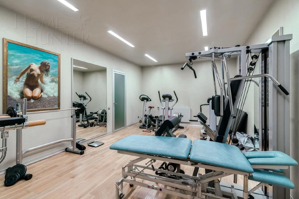 2-этажный коттедж 1 230 м² с отделкой