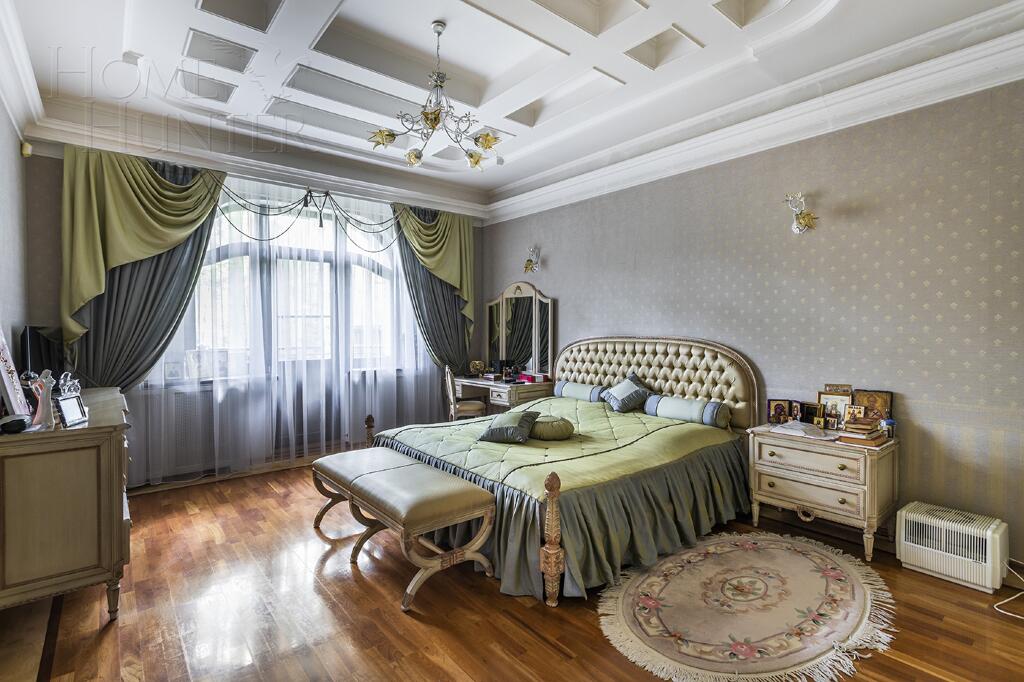 2-этажный коттедж 560 м² с отделкой