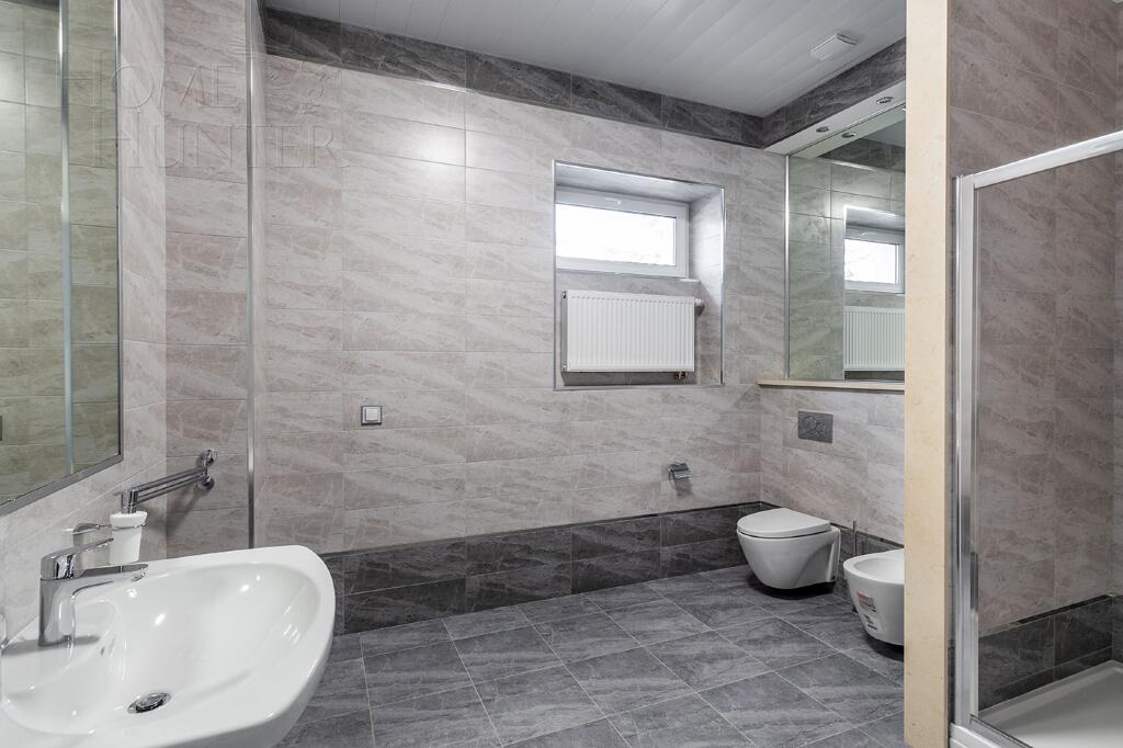 3-этажный таунхаус 360 м² с отделкой