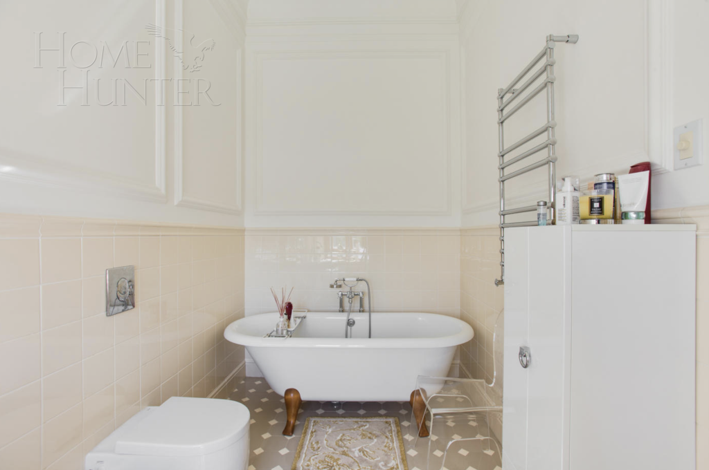 2-этажный коттедж 700 м² с отделкой