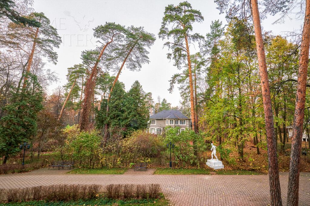 2-этажный таунхаус 270 м² с отделкой