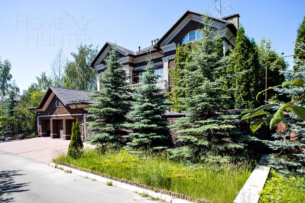 2-этажный коттедж 1 200 м² с отделкой