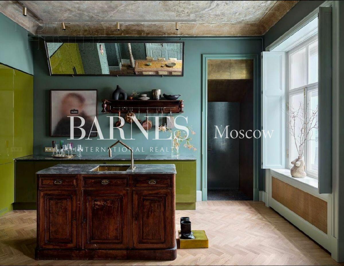 3-КОМН. КВАРТИРА С ОТДЕЛКОЙ 140 М² НА 2 ЭТАЖЕ