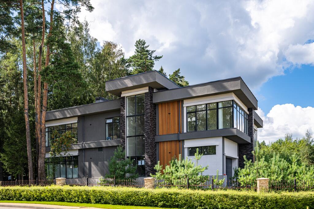 2-этажный коттедж 720 м² с отделкой