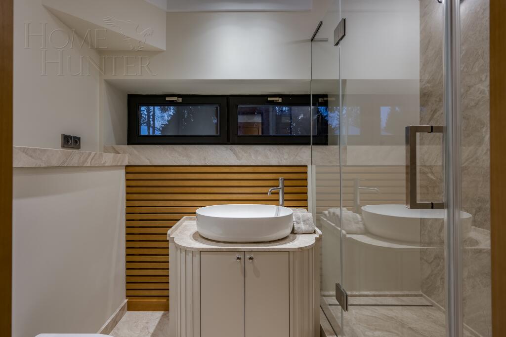 2-этажный коттедж 804.9 м² с отделкой