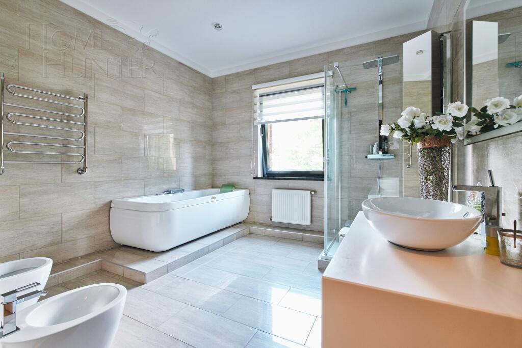 2-этажный коттедж 835 м² с отделкой