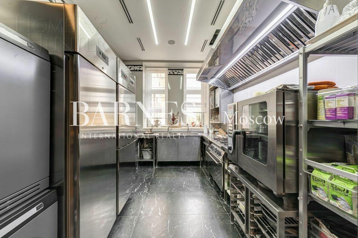 5-КОМН. КВАРТИРА С ОТДЕЛКОЙ 246 М² НА 3 ЭТАЖЕ