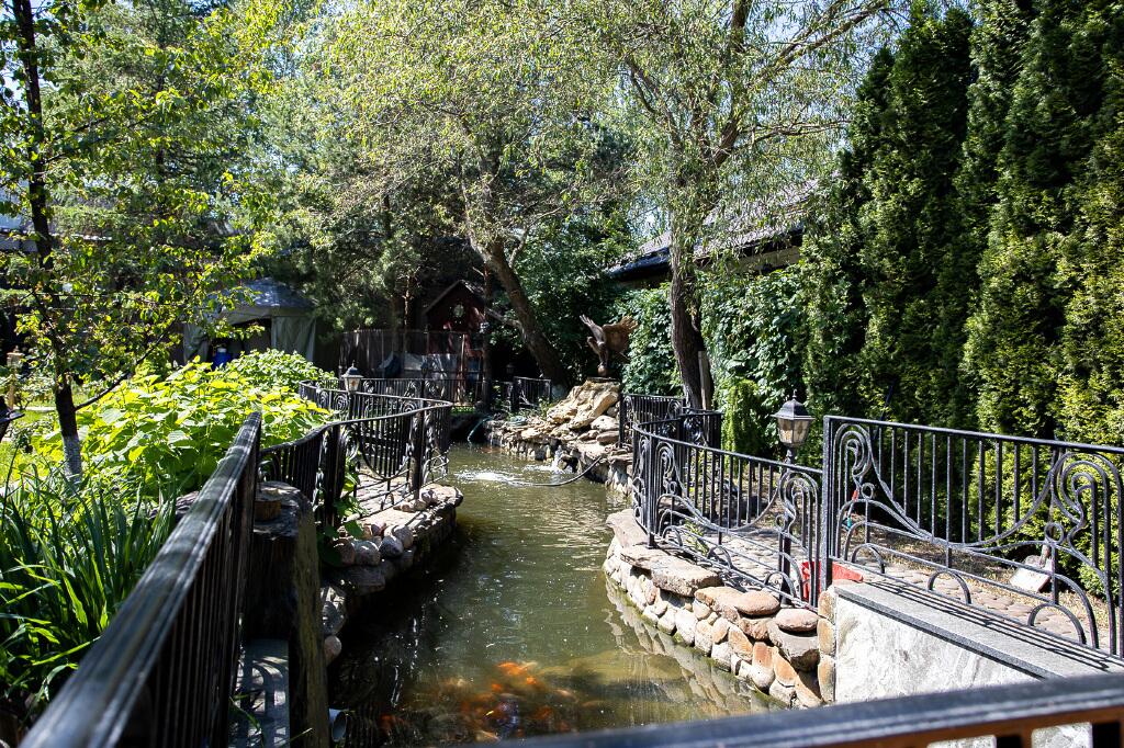 2-этажный коттедж 1 200 м² с отделкой