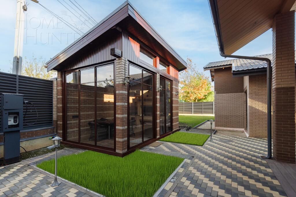 2-этажный коттедж 350 м² с отделкой