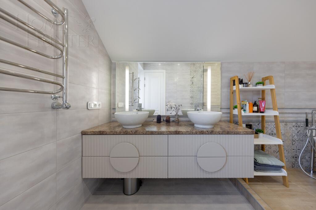 2-этажный коттедж 350 м² с отделкой