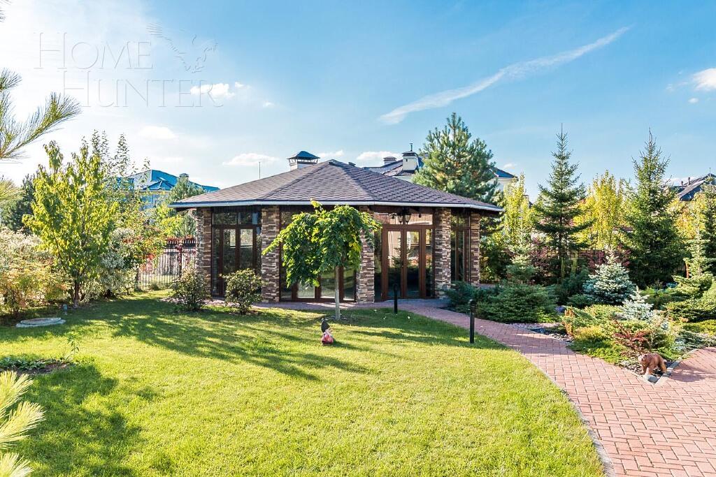 2-этажный коттедж 550 м² с отделкой