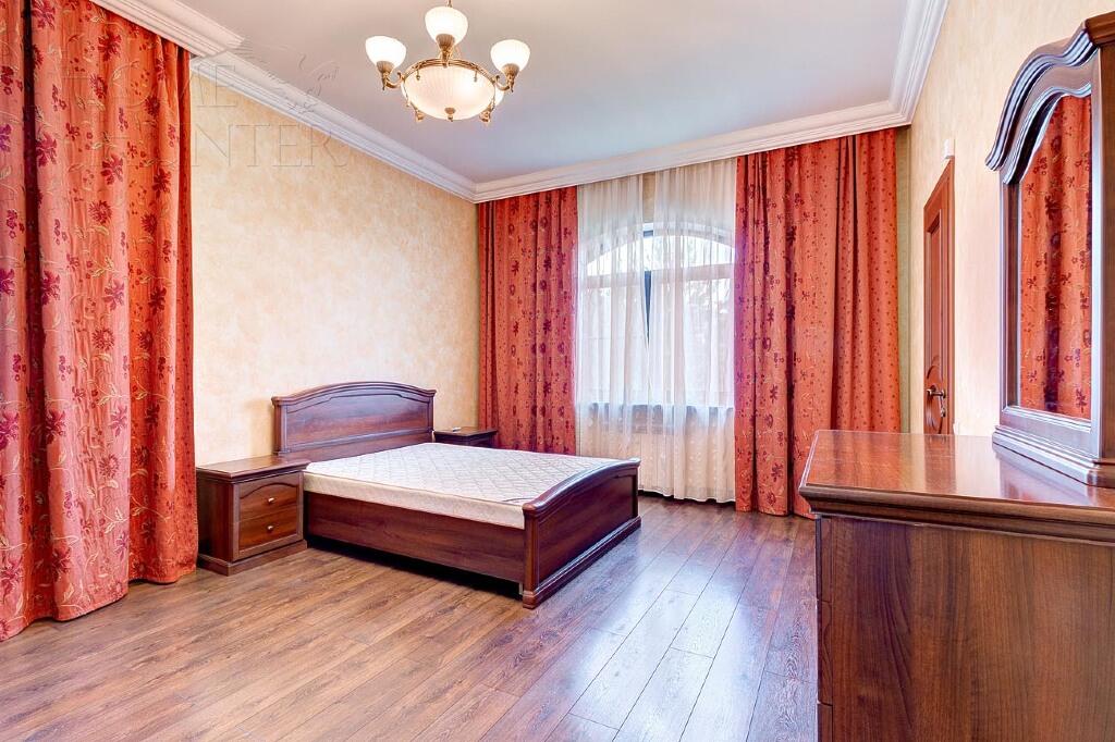 2-этажный коттедж 700 м² с отделкой