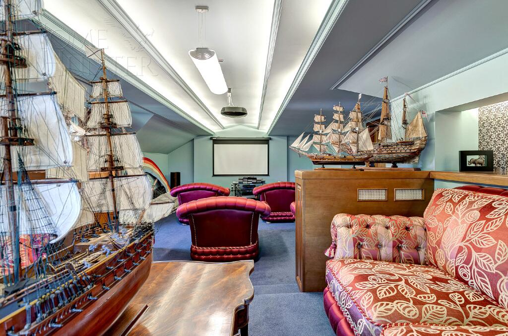 2-этажный коттедж 1 200 м² с отделкой