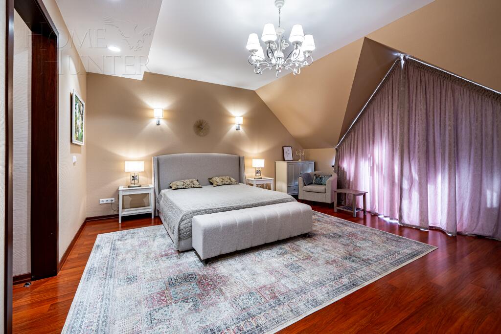 3-этажный коттедж 600 м² с отделкой