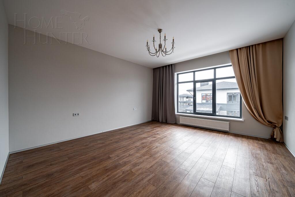 2-этажный коттедж 250 м² с отделкой