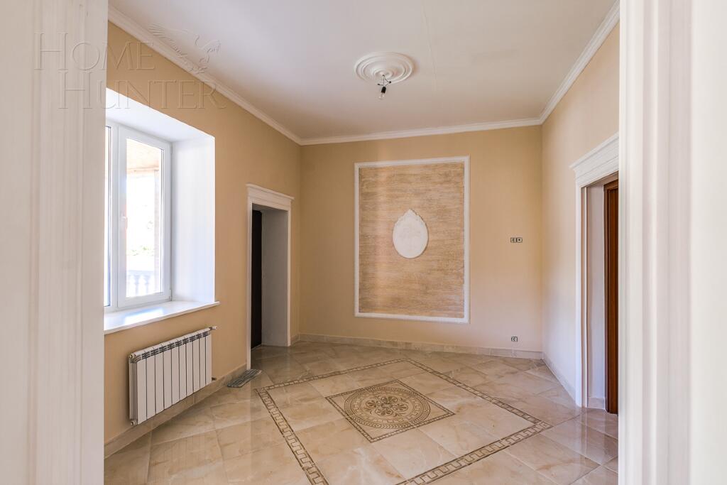 2-этажный коттедж 400 м² с отделкой