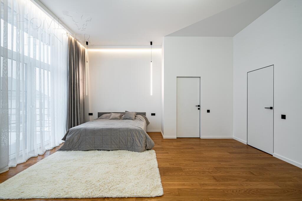 2-этажный коттедж 260 м² с отделкой