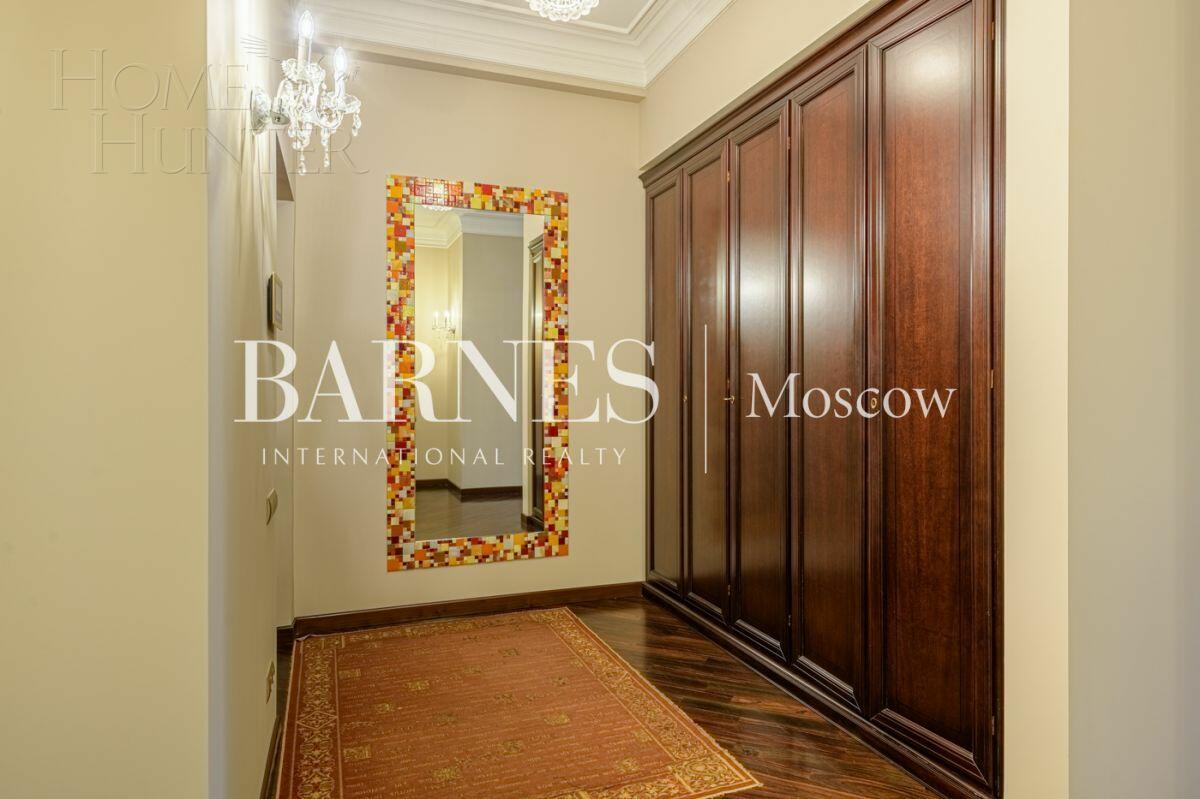 5-КОМН. КВАРТИРА С ОТДЕЛКОЙ 187.8 М² НА 4 ЭТАЖЕ