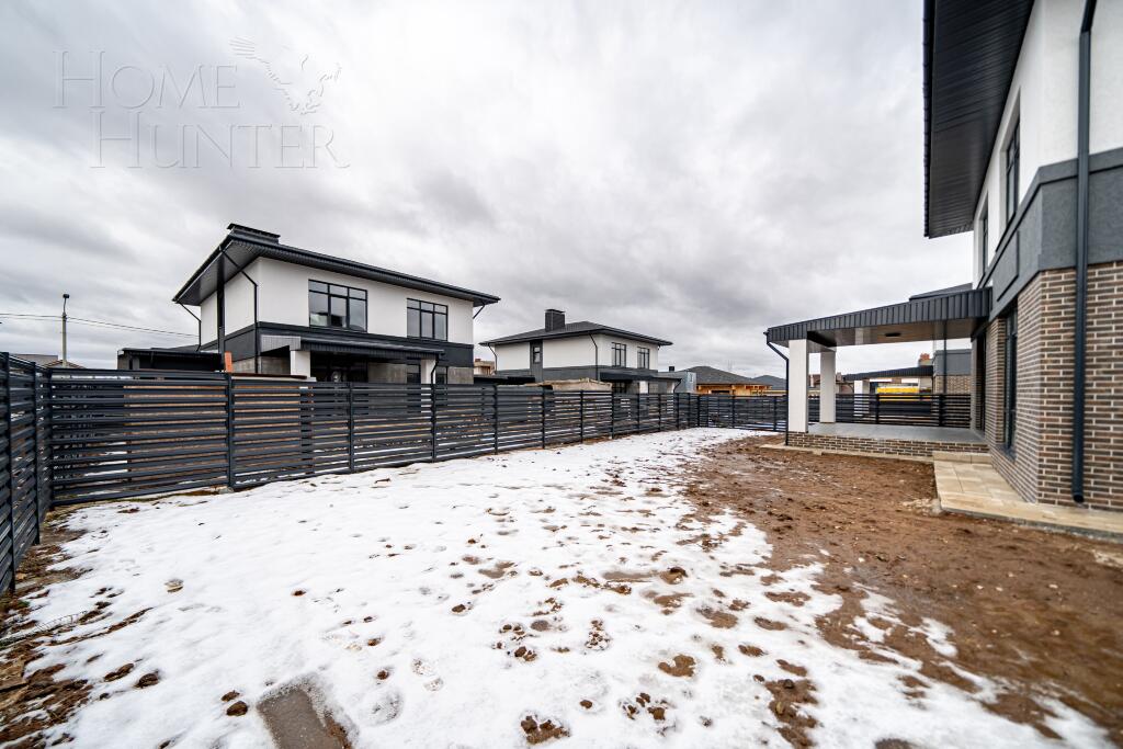 2-этажный коттедж 250 м² с отделкой