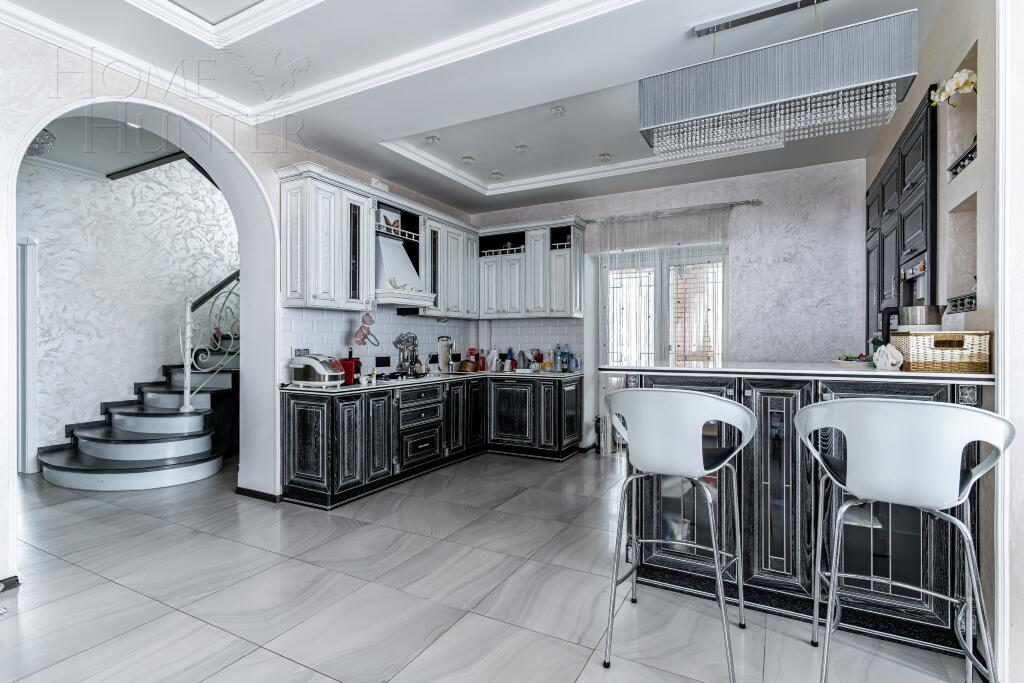 2-этажный коттедж 210 м² с отделкой