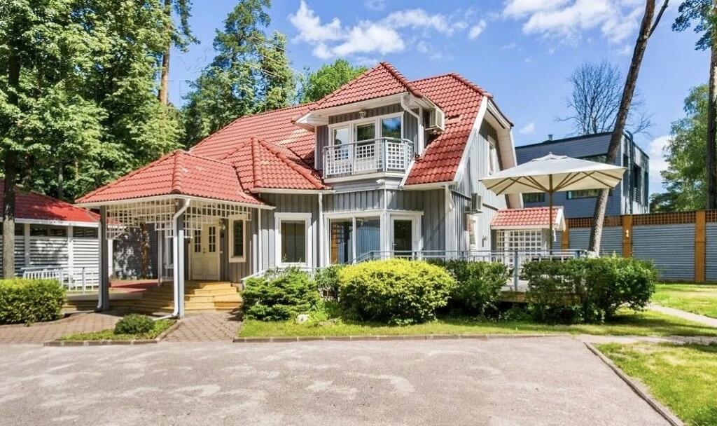 2-этажный коттедж 207.8 м² с отделкой