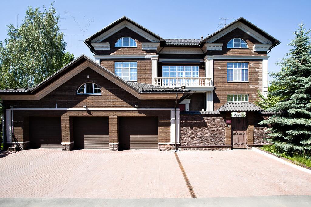 2-этажный коттедж 1 200 м² с отделкой