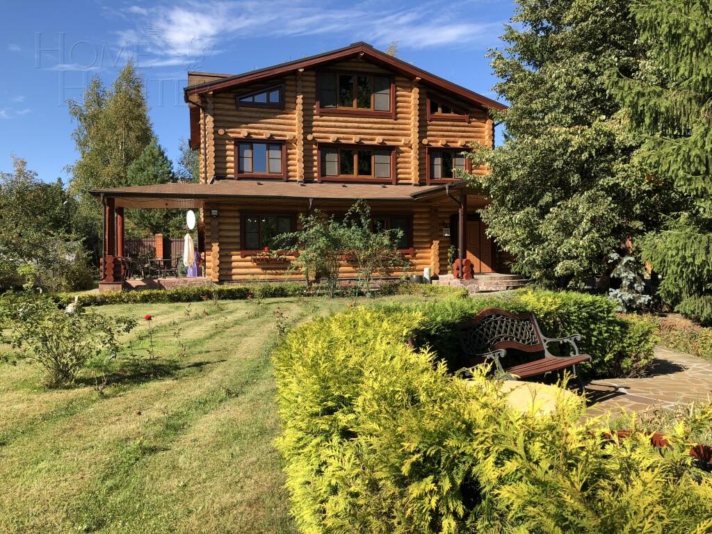 3-этажный коттедж 550 м² с отделкой