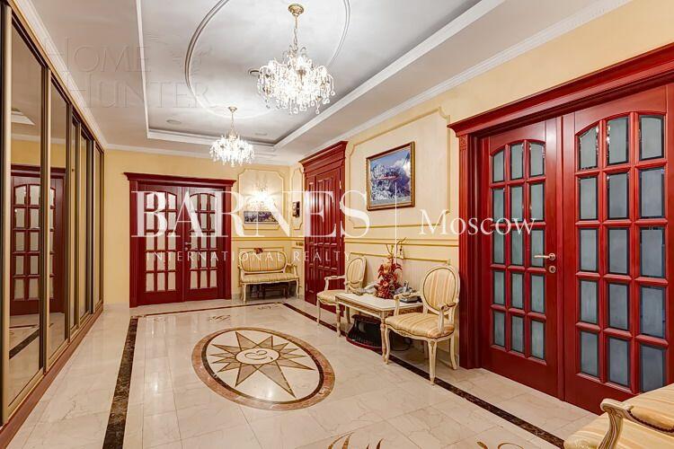 7-КОМН. КВАРТИРА С ОТДЕЛКОЙ 415 М² НА 5 ЭТАЖЕ