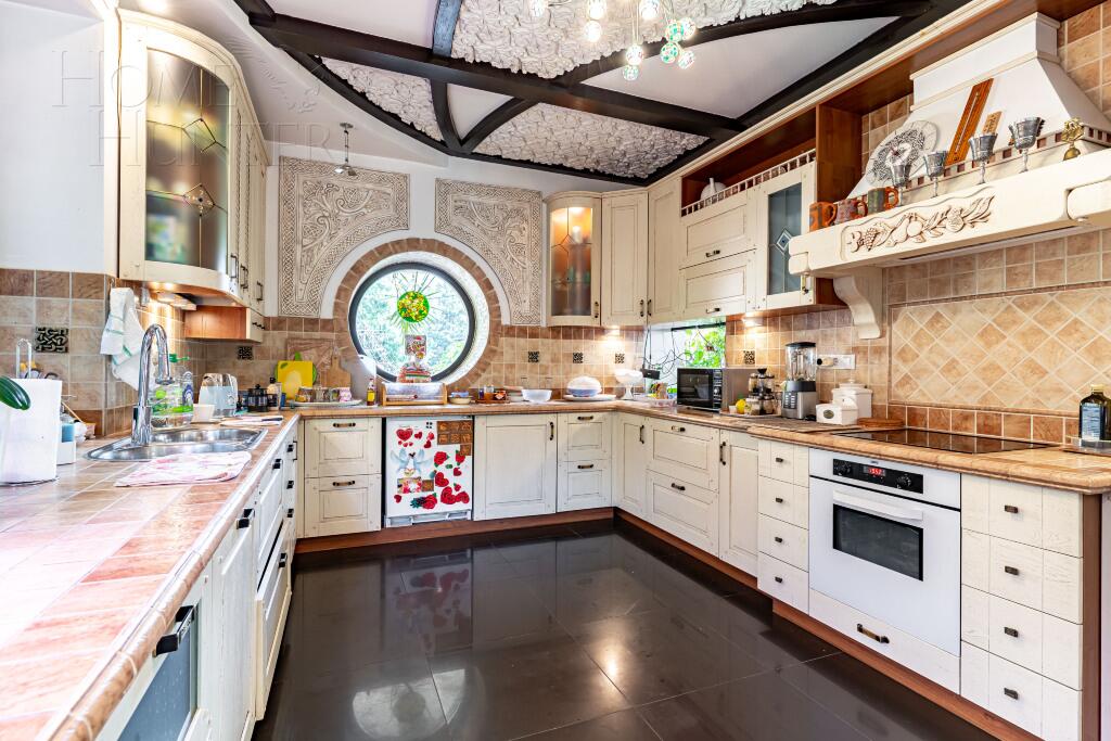 2-этажный коттедж 630 м² с отделкой