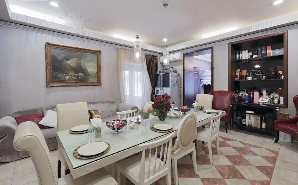 2-этажный коттедж 1 140 м² с отделкой