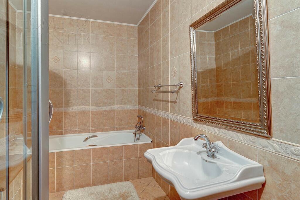 2-этажный коттедж 800 м² с отделкой