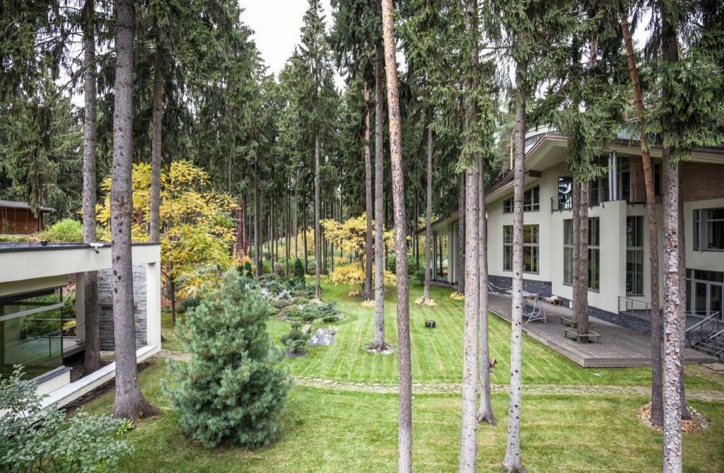 2-этажный коттедж 1 622 м² с отделкой