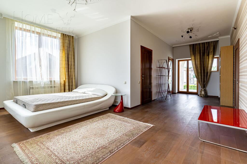 2-этажный коттедж 750 м² с отделкой
