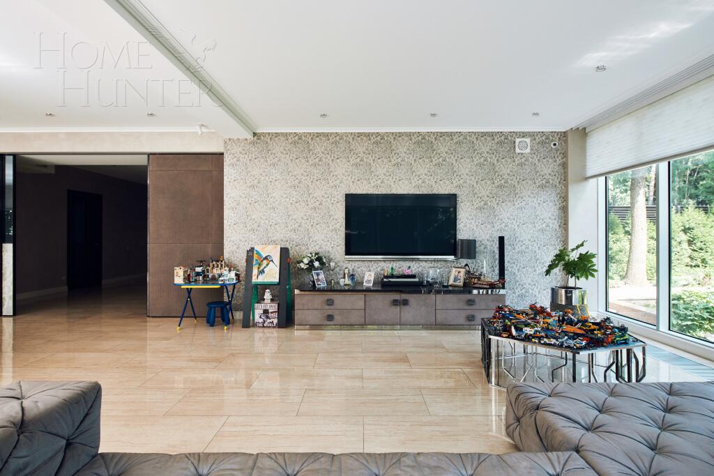 2-этажный коттедж 835 м² с отделкой