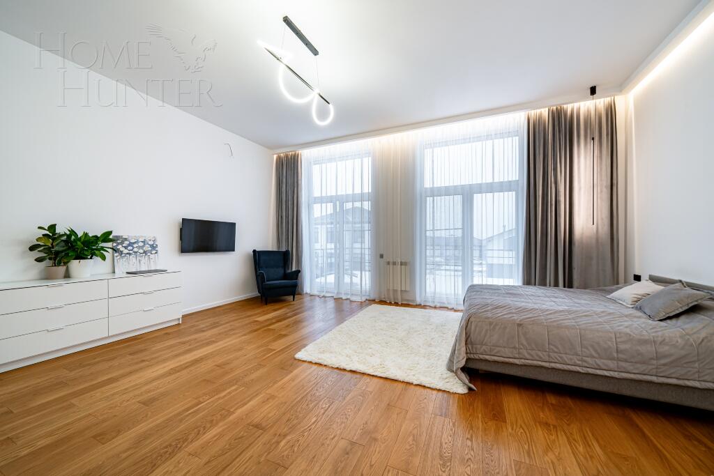 2-этажный коттедж 260 м² с отделкой